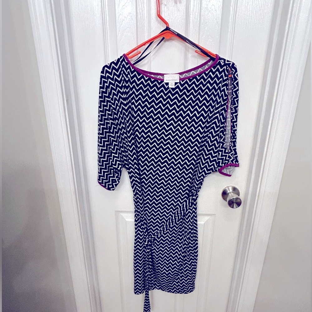 Split sleeve Size 6 Belted beauty